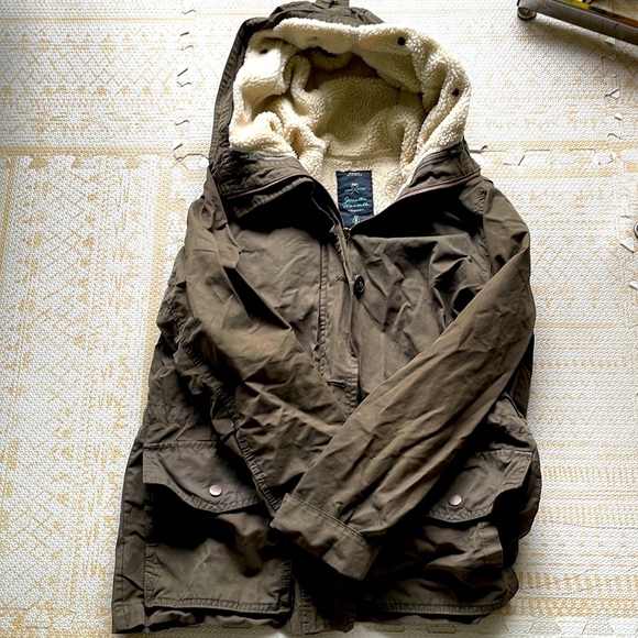 Super Functional GAP Winter Jacket with Removable Sherpa Vest - Picture 1 of 7